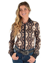 Earth tone Aztec Mid-weight Stretch Jersey Pullover Button-Up