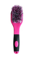 Bucket Brush - Tail Tamer