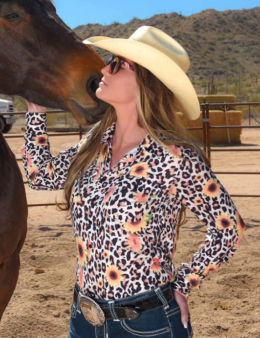 Cowgirl Tuff Leopard & Sunflowers Print Pullover Button-Up