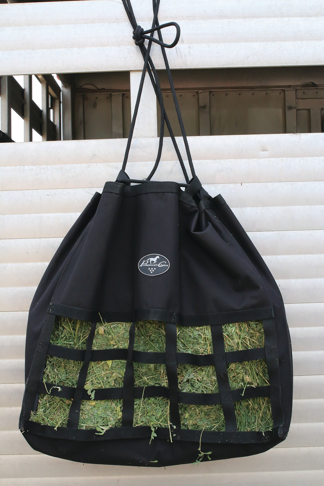 Professional's Choice Scratchfree Scratchless Hay Bag - Black
